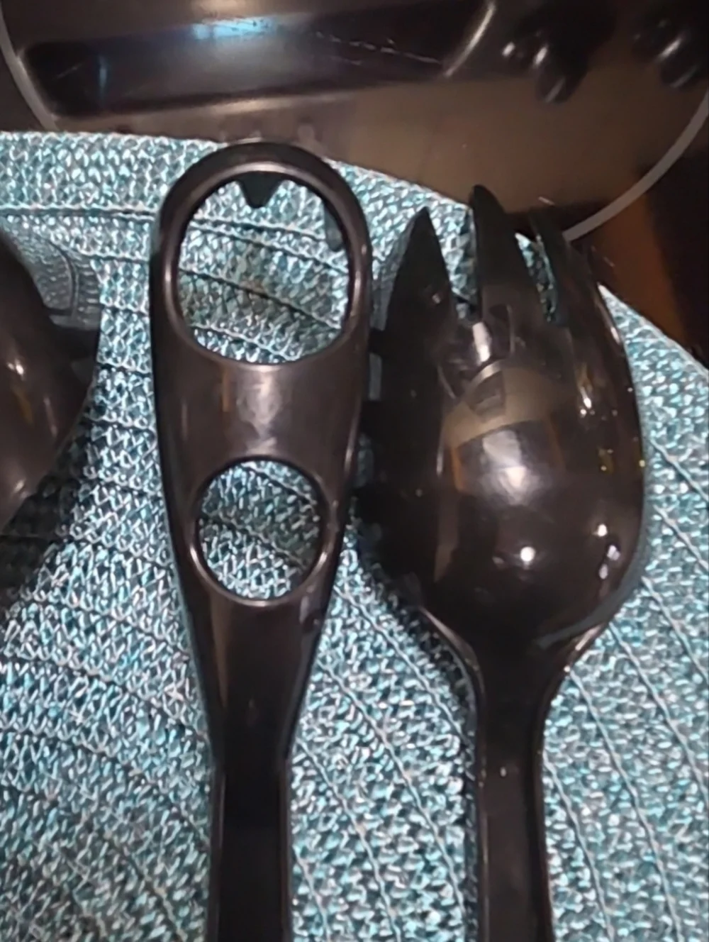 This vintage Taylor Made Black Kitchen Utensil Set 4 Piece